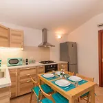 Glori House 50m From Marina Di - Happy 아파트