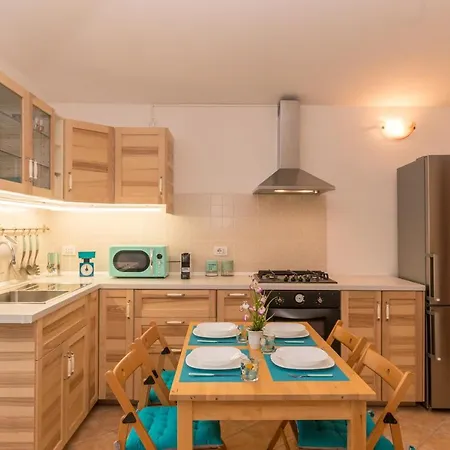 Glori House 50m From Marina Di - Happy Апартаменты *